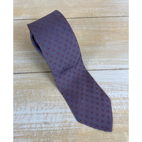Saks Fifth Avenue Silk Mens Tie Lavender Purple Red White & Blue Diamond Pattern - Picture 7 of 7